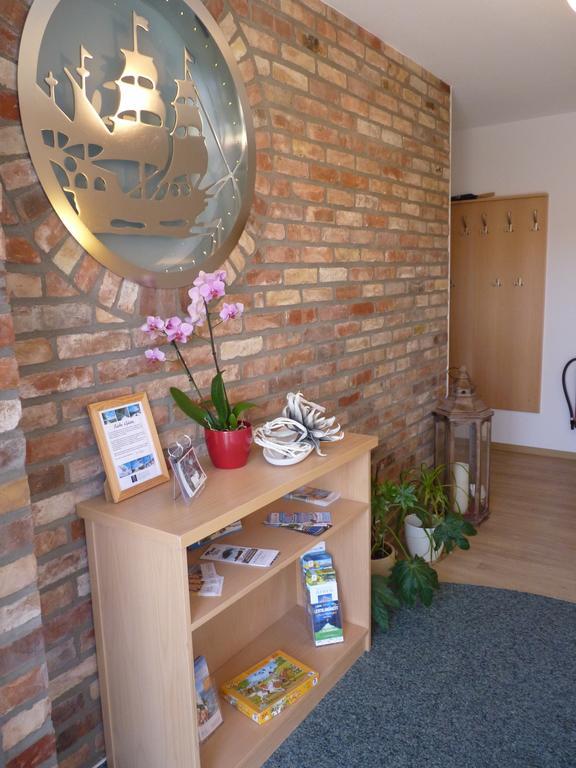 Cafe Und Pension Blohm Greifswald Eksteriør billede