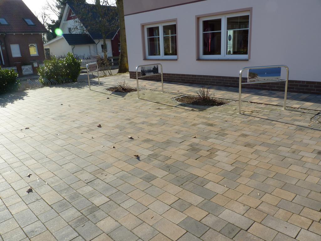 Cafe Und Pension Blohm Greifswald Eksteriør billede